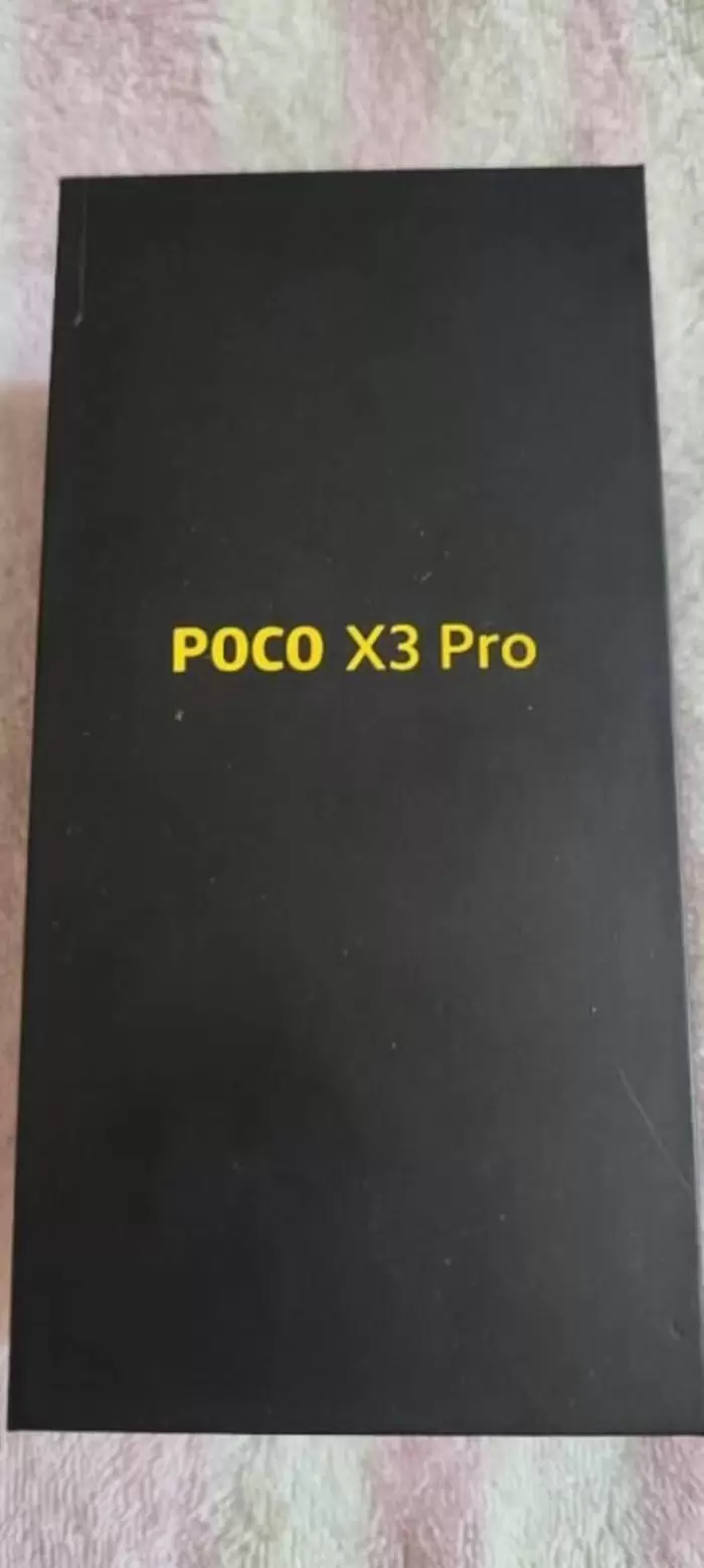 $200.00 Poco X3 Pro Blackberry Motion