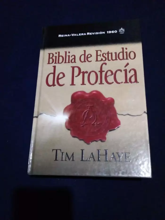 $25.00 Biblia de Estudio de Profecía Tim LaHaye Tapa Dura con Índice B&H